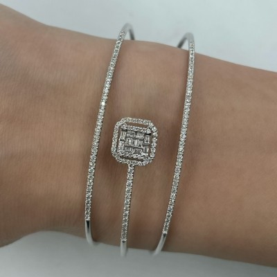 Bracelet with 0.17 ct Baget Diamonds and 0.79 ct round diamonds