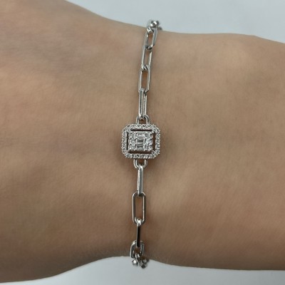 Bracelet with 0.05 ct baget diamonds and 0.10 ct round diamonds