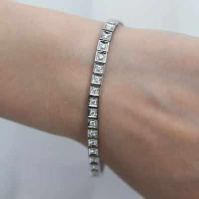 Tennis bracelet with 1.80 ct diamonds