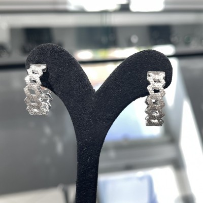 0.66 ct diamond earrings