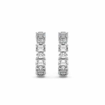 Earrings with 0.8 ct Emerald Diamonds and 0.28 ct Round Diamonds