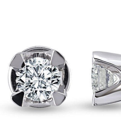 0.20 ct diamond earrings