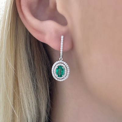 Earrings with 0.66 ct diamonds and 1.71 ct green-citrines