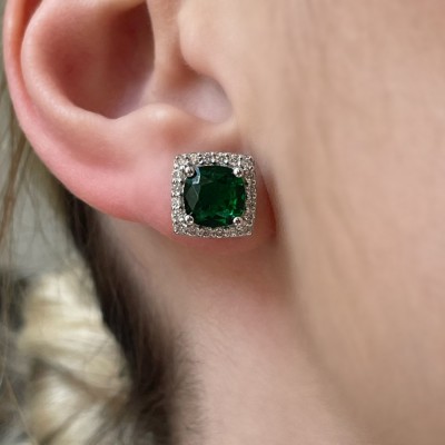 Earrings with 0.45 ct diamonds and 2.70 ct green-citrines
