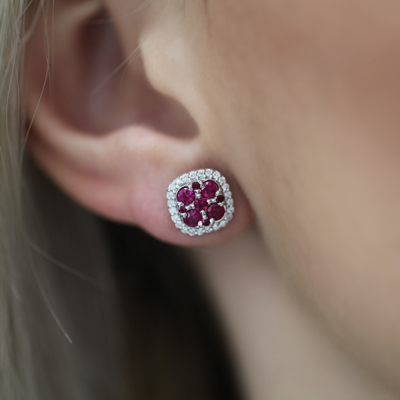 Earrings with 0.25 ct Diamonds and 0.78 ct Rubies