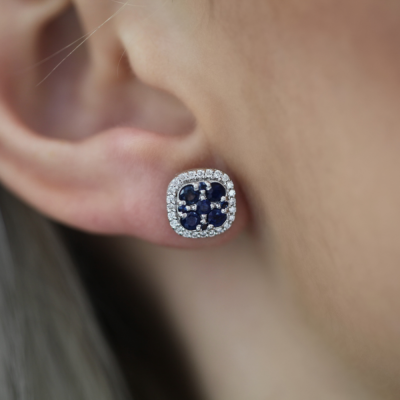 Earrings with 0.25 ct Diamonds and 0.95 ct Sapphires