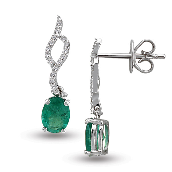 Earrings with 0.82 ct emeralds and 0.20 ct diamonds