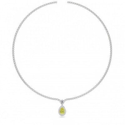 Necklace with 4.80 ct Diamonds and 1.10 ct Fancy Diamond