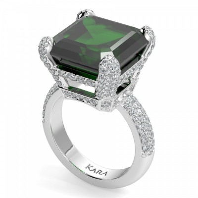 Badiu ring with 5.30 ct emerald and 1.41 ct diamonds