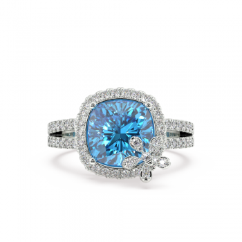 Ring with 5.19 ct Blue Topaz and 0.57 ct diamonds