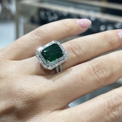 Ring with 3.68ct Citrine and 0.60/0.11 ct Diamonds