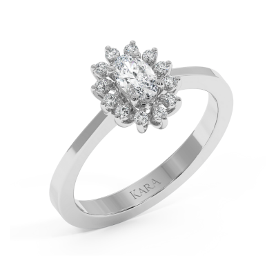 Engagement Ring with 0.52 ct center diamond and 0.20 ct side diamonds
