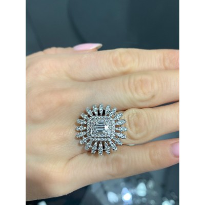 Ring with 0.26 ct Baget Diamonds and 1.62 ct round diamonds