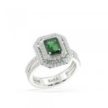 Ring with Diamonds of 0.58 ct and Emerald of 0.78 ct