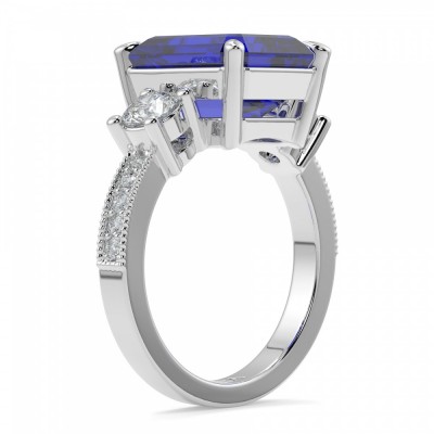 Ring with 0.60 ct diamonds and 5.60 ct Tanzanite
