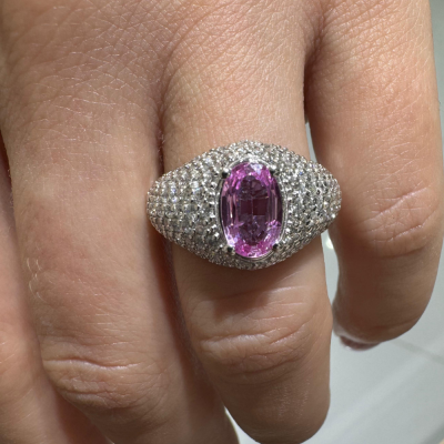 1.68 ct diamond and 1.45 ct pink sapphire ring