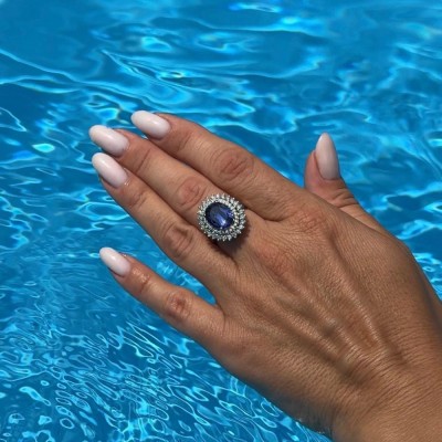 Ring with 2.18 ct diamonds and 5.08 ct Tanzanite