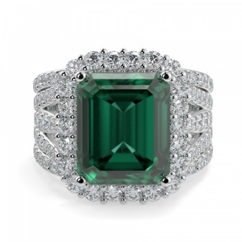 Ring with 2.67 ct Diamonds and 7.17 ct Emerald