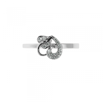  Diamond ring weighing approximately 0.13 ct