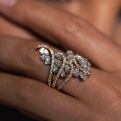 Ring with 1.31 ct Pear diamonds and 1.00 ct round diamonds