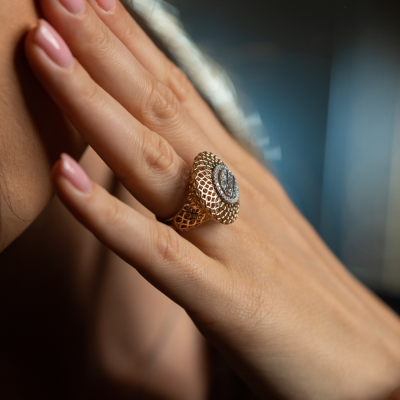 Ring with 0.32 ct Baget Diamonds and 0.25 ct round diamonds