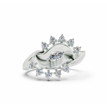 Ring with Marquise Cut diamonds of 0.08 ct and round diamonds of 0.18 ct