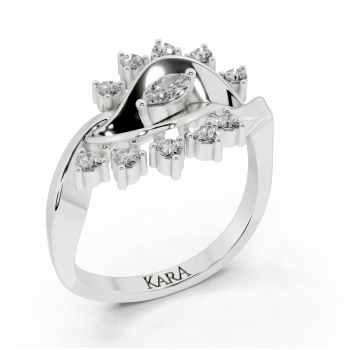 Ring with Marquise Cut diamonds of 0.08 ct and round diamonds of 0.18 ct