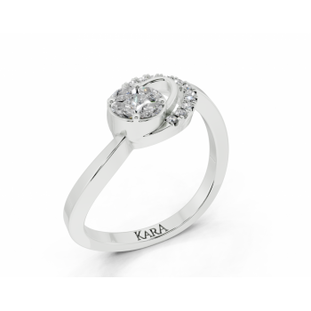 Ring with 0.10ct Marquise Cut diamonds, 0.04ct Princess Cut diamonds and 0.07ct round diamonds