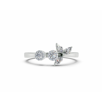 Ring with 0.11 ct Marquise Cut diamonds and 0.10 ct round diamonds
