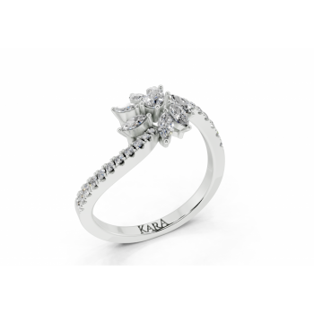 Ring with 0.19ct Marquise Cut diamonds, 0.07ct Pear Cut diamonds and 0.15ct round diamonds