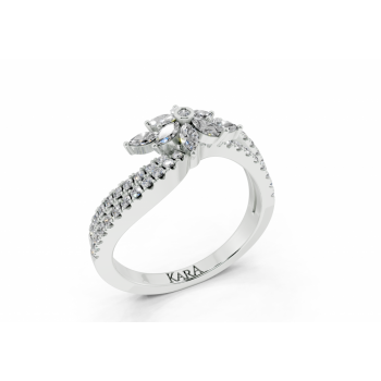 Ring with 0.19ct Marquise Cut diamonds and 0.28ct round diamonds