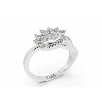 Ring with 0.21ct Marquise Cut diamonds and 0.13ct round diamonds