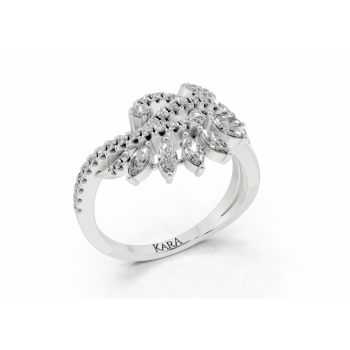 Ring with 0.21ct Marquise Cut diamonds and 0.30ct round diamonds