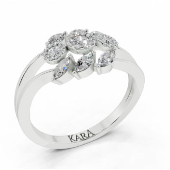 Ring with 0.22 ct Marquise Cut diamonds and 0.17 ct round diamonds