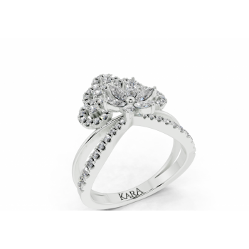 Ring with 0.22 ct Marquise Cut diamonds and 0.45 ct round diamonds