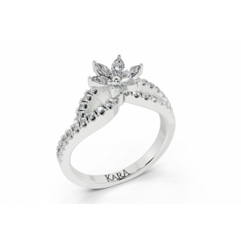 Ring with 0.22ct Marquise Cut diamonds and 0.29ct round diamonds