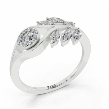 Ring with 0.27 ct Marquise Cut diamonds and 0.14 ct round diamonds