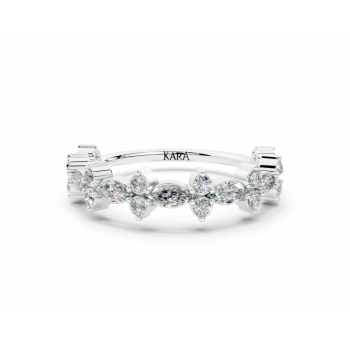 Ring with 0.37ct Marquise Cut diamonds and 0.22ct round diamonds