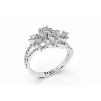 Ring with 0.41 ct Marquise Cut diamonds and 0.34 ct round diamonds