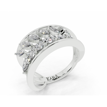 Ring with 0.53ct Marquise Cut diamonds and 0.14ct round diamonds