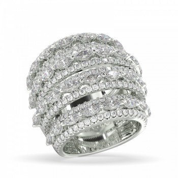 Ring with 2.50 ct Marquise Cut diamonds and 1.55 ct round diamonds