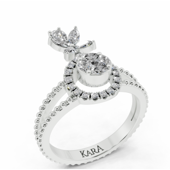 Ring with Marquise diamonds of 0.25 ct, Pear diamonds of 0.09 ct, Princess diamonds of 0.04 ct and round diamonds of 0.13 ct