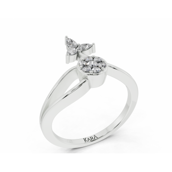 Ring with Pear Cut diamonds of 0.15 ct and round diamonds of 0.10 ct