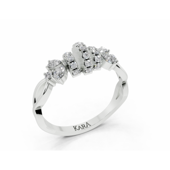 Ring with 0.16ct Pear Cut diamonds and 0.17ct round diamonds