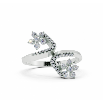 Ring with Pear Cut diamonds of 0.21 ct and round diamonds of 0.17 ct