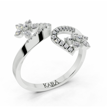 Ring with Pear Cut diamonds of 0.21 ct and round diamonds of 0.17 ct