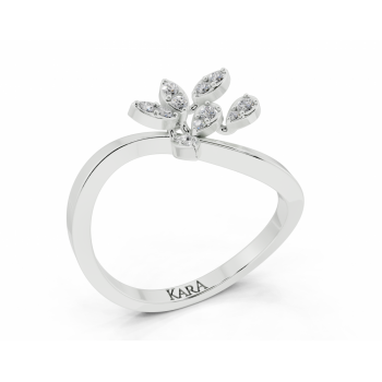 Ring with 0.21ct Pear Cut diamonds and 0.19ct round diamonds