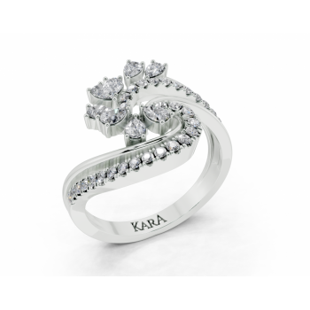 Ring with 0.41ct Pear Cut diamonds and 0.25ct round diamonds