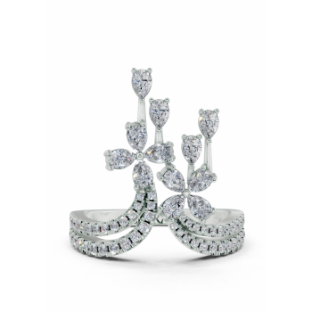 Ring with 0.62ct Pear Cut diamonds and 0.26ct round diamonds