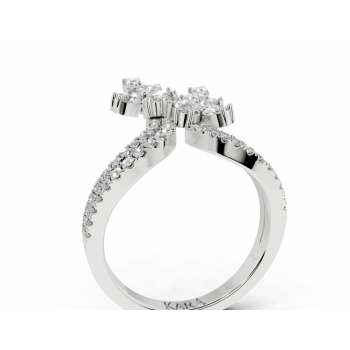 Ring with 0.62ct Pear Cut diamonds and 0.26ct round diamonds